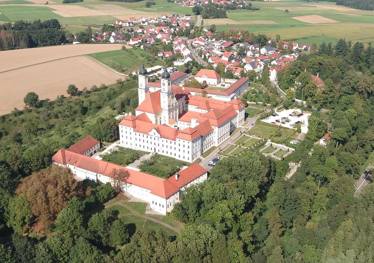 Klostergasthof Roggenburg Eksteriør bilde
